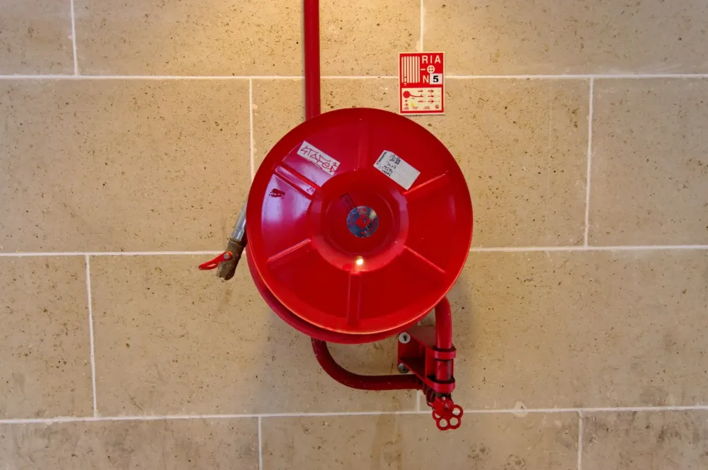 Robinet d'incendie Armé